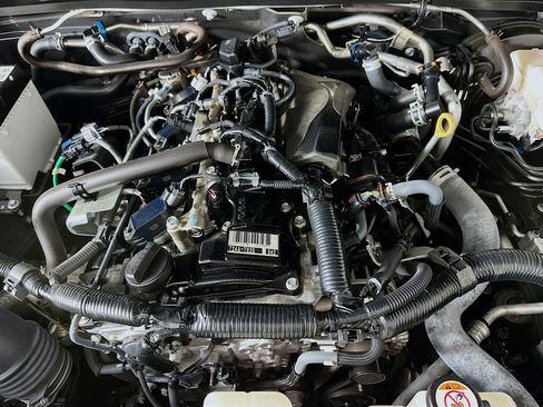 Used 2024 Toyota Tacoma SR5 RWD image 31