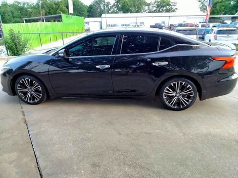Used 2017 Nissan Maxima Platinum w/ Medallion Package FWD image 8