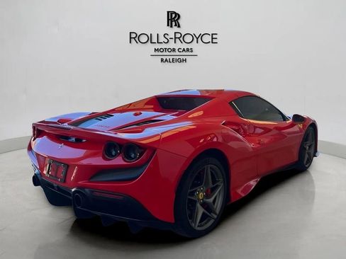 Used 2021 Ferrari F8 Tributo image 5