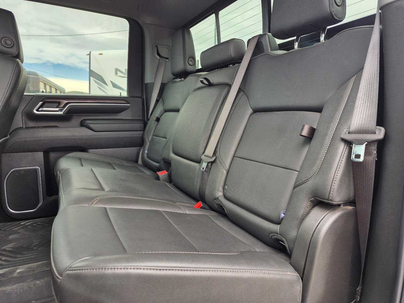Used 2024 Chevrolet Silverado 2500 LTZ w/ LTZ Plus Package AWD/4WD image 35