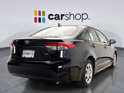 Used 2024 Toyota Corolla LE FWD image 5