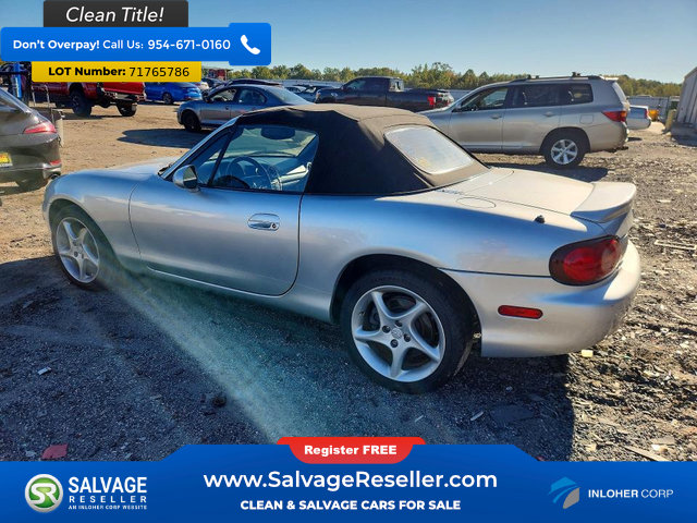 Used 2003 MAZDA MX-5 Miata RWD image 3
