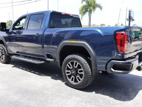 Used 2022 GMC Sierra 2500 AT4 AWD/4WD image 5