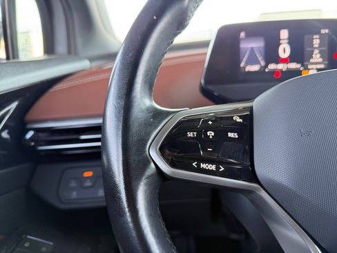 Used 2021 Volkswagen ID.4 Pro S image 18