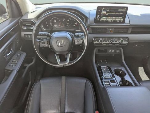 Used 2023 Honda Pilot EX-L image 16