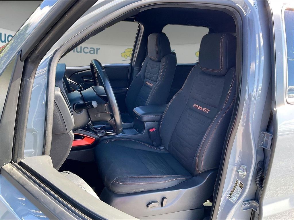 Used 2023 Nissan Frontier PRO-4X w/ Tow Package AWD/4WD image 9