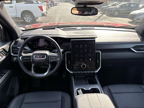 Used 2024 GMC Acadia Elevation w/ Luxury Package image 7