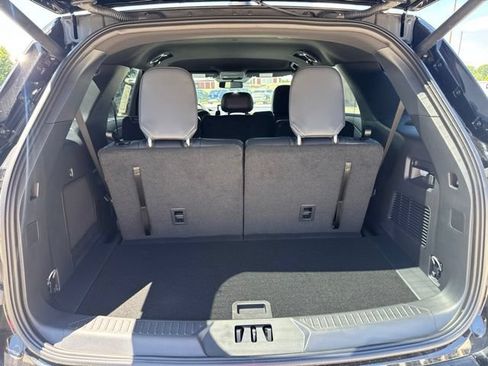 New 2026 Ford Explorer ST-Line w/ ST-Line Street Pack AWD/4WD image 12