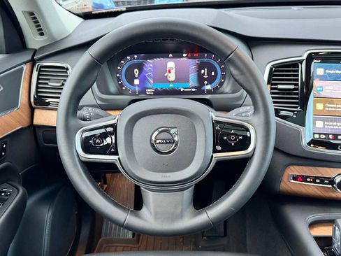 Certified 2025 Volvo XC90 B6 Plus w/ Protection Package Premier image 20