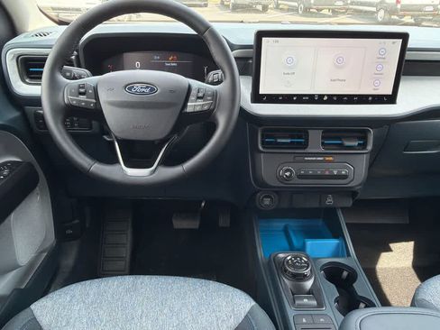 New 2026 Ford Maverick XLT w/ XLT Luxury Package FWD image 19