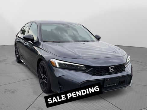 Used 2025 Honda Civic Sport image 1
