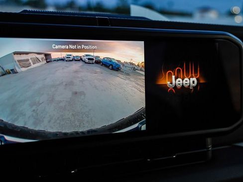 New 2026 Jeep Wrangler Unlimited Rubicon w/ Steel Bumper Group image 29