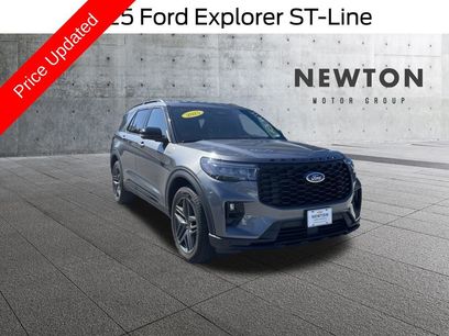 Used 2025 Ford Explorer ST-Line w/ ST-Line Street Pack