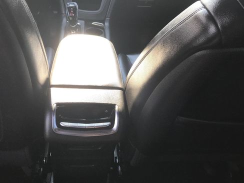 Certified 2024 Cadillac XT6 Luxury w/ LPO, Floor Liner Package AWD/4WD image 14