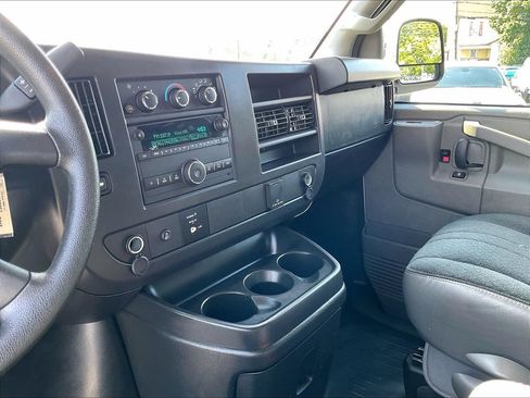 Used 2025 GMC Savana 2500 w/ Driver Convenience Package RWD image 18