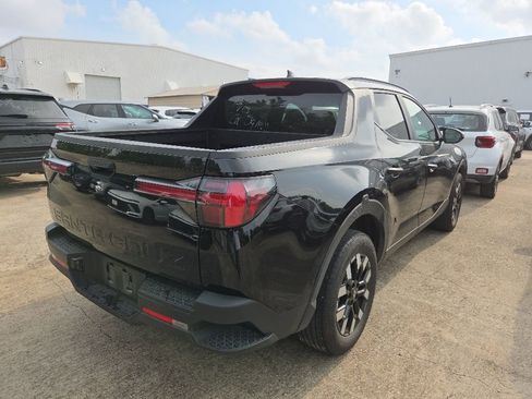 Used 2025 Hyundai Santa Cruz SEL FWD image 3