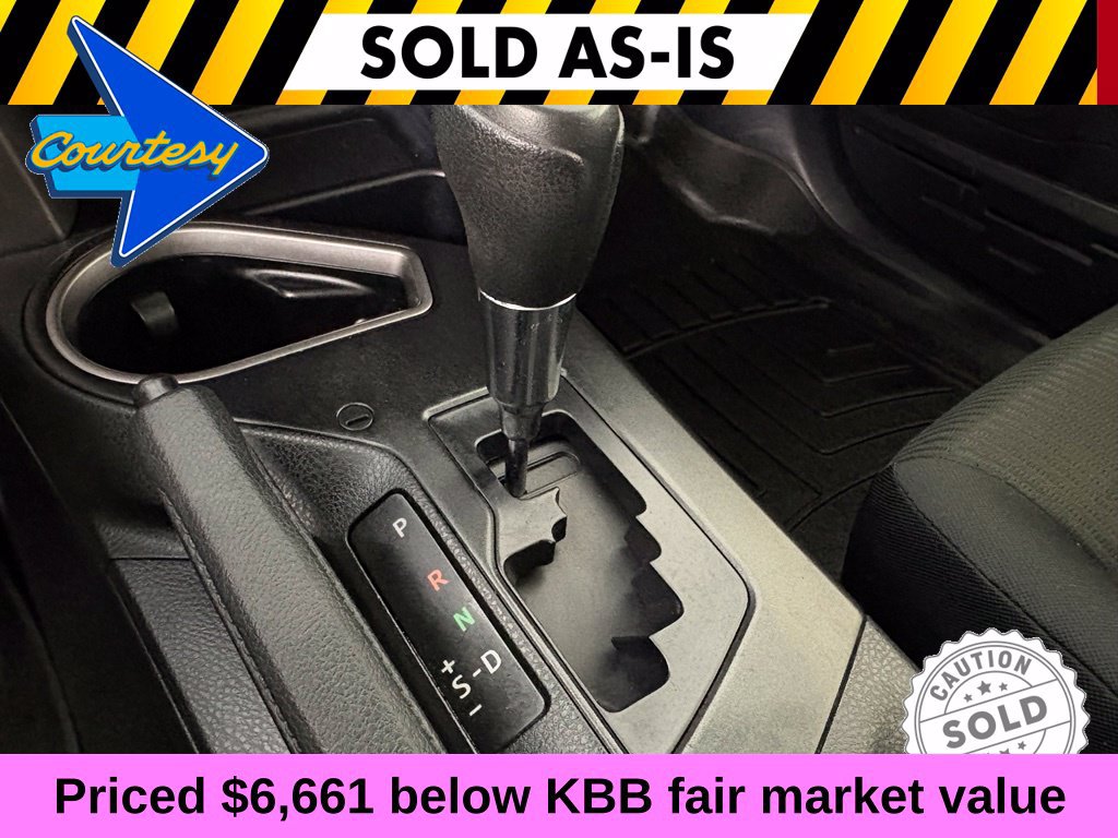 Used 2017 Toyota RAV4 LE w/ Carpet Mat Package FWD image 32