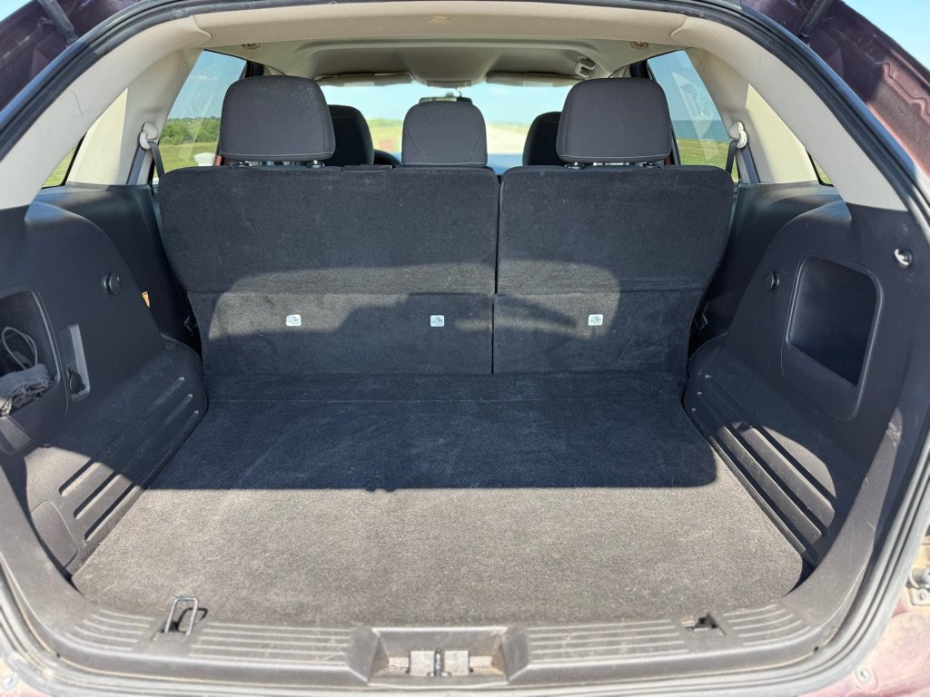 Used 2012 Ford Edge SE FWD image 16