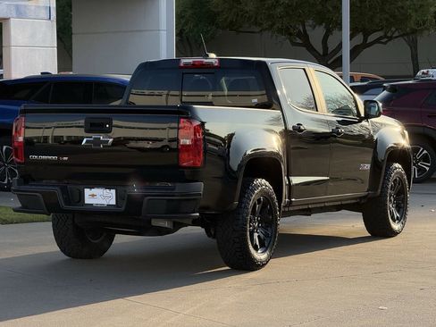 Used 2018 Chevrolet Colorado Z71 w/ Z71 Midnight Edition image 4