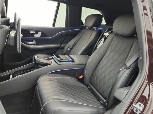 Certified 2024 Mercedes-Benz Maybach GLS 600 4MATIC image 16