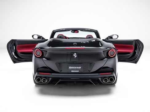 Used 2019 Ferrari Portofino image 44