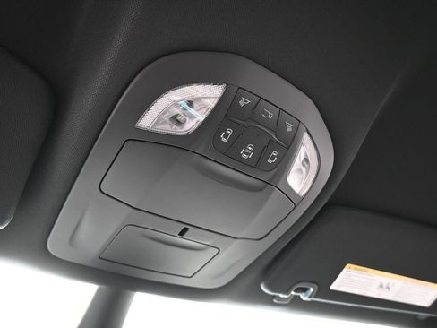 New 2026 Chrysler Voyager LX image 19