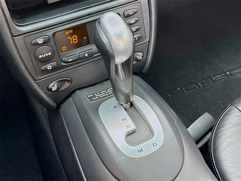 Used 2003 Porsche 911 Carrera image 17