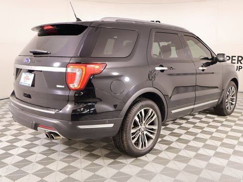 Used 2018 Ford Explorer Platinum image 24