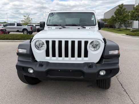 Used 2023 Jeep Wrangler Sport AWD/4WD image 2