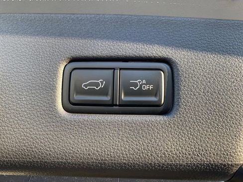 New 2026 Kia Carnival EX image 18