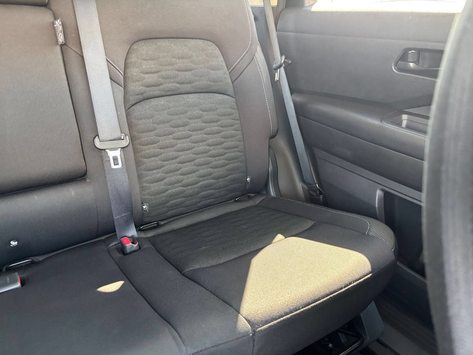 Used 2025 Nissan Pathfinder SV AWD/4WD image 36