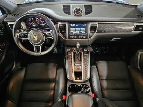 Used 2016 Porsche Macan Turbo w/ Premium Package Plus image 10