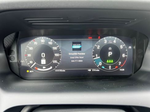 New 2025 Land Rover Discovery Sport Dynamic SE image 22