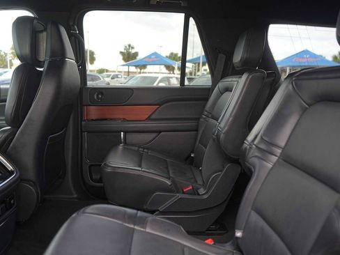 Used 2024 Lincoln Navigator Reserve AWD/4WD image 14
