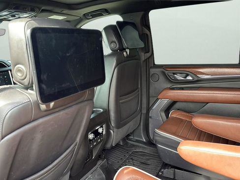 Used 2023 GMC Yukon XL Denali Ultimate image 29