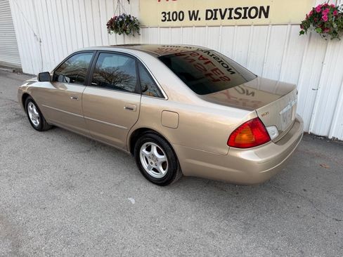 Used 2001 Toyota Avalon XL image 10