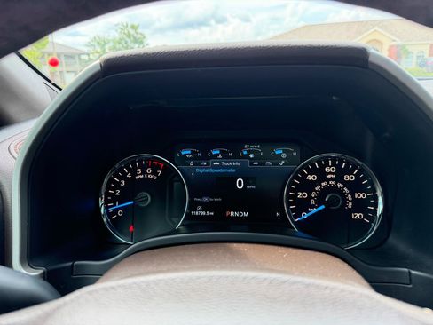 Used 2017 Ford F150 King Ranch w/ Equipment Group 601A Luxury AWD/4WD image 22