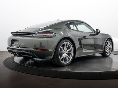 Certified 2025 Porsche 718 Cayman S RWD image 7