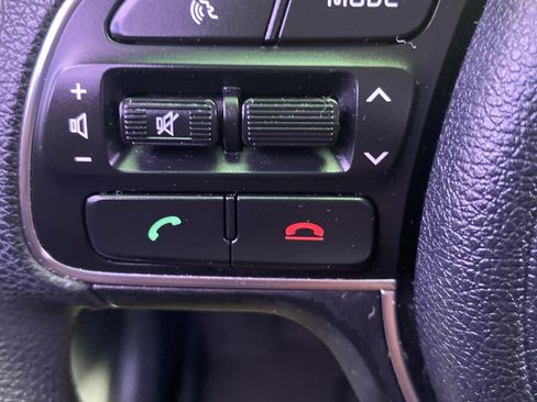 Used 2017 Kia Optima LX FWD image 14