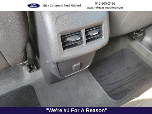 Used 2018 Chevrolet Equinox LT FWD image 12