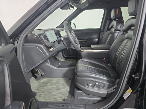 Used 2024 Rivian R1T Adventure AWD/4WD image 20