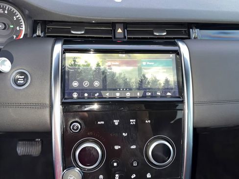 Used 2020 Land Rover Discovery Sport S image 23