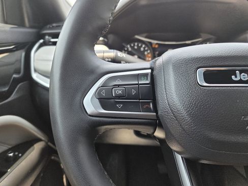 Used 2025 Jeep Compass Limited AWD/4WD image 40
