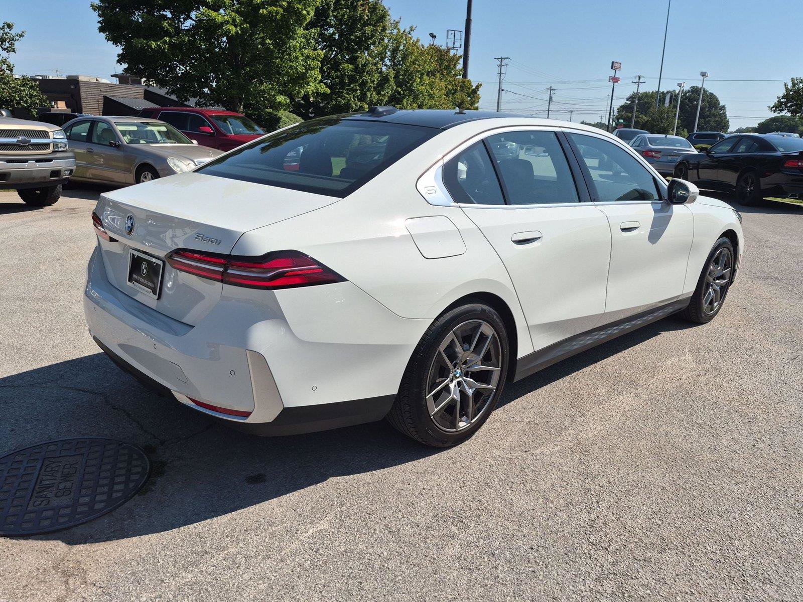 Used 2026 BMW 530i RWD image 5