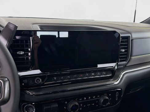 New 2026 Chevrolet Silverado 2500 ZR2 AWD/4WD image 15