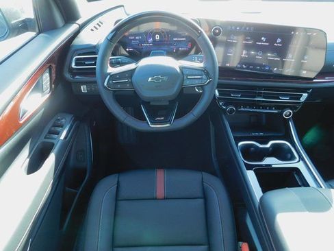 New 2026 Chevrolet Traverse RS w/ LPO, Illumination Package FWD image 6