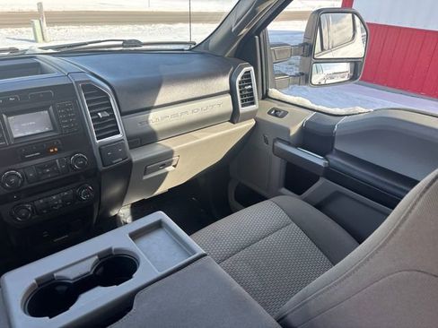Used 2018 Ford F250 XLT image 28