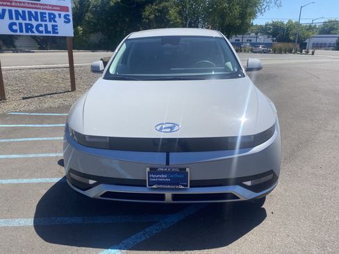 Certified 2024 Hyundai Ioniq 5 SEL RWD image 8