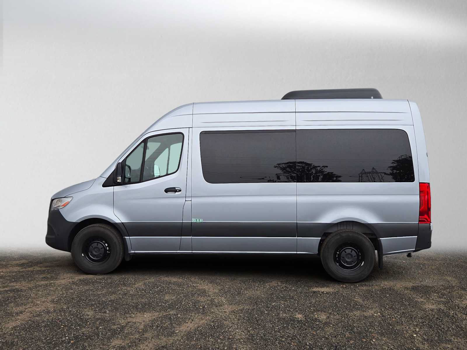 Used 2025 Mercedes-Benz Sprinter 2500 image 6