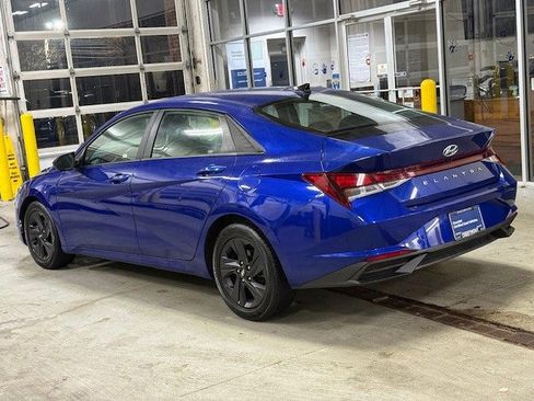 Certified 2023 Hyundai Elantra SEL image 4